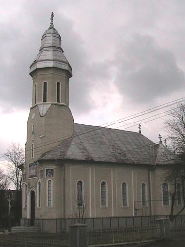 Biserica ortodoxa cu hramul Sfintilor Arhangheli Mihail si Gavril